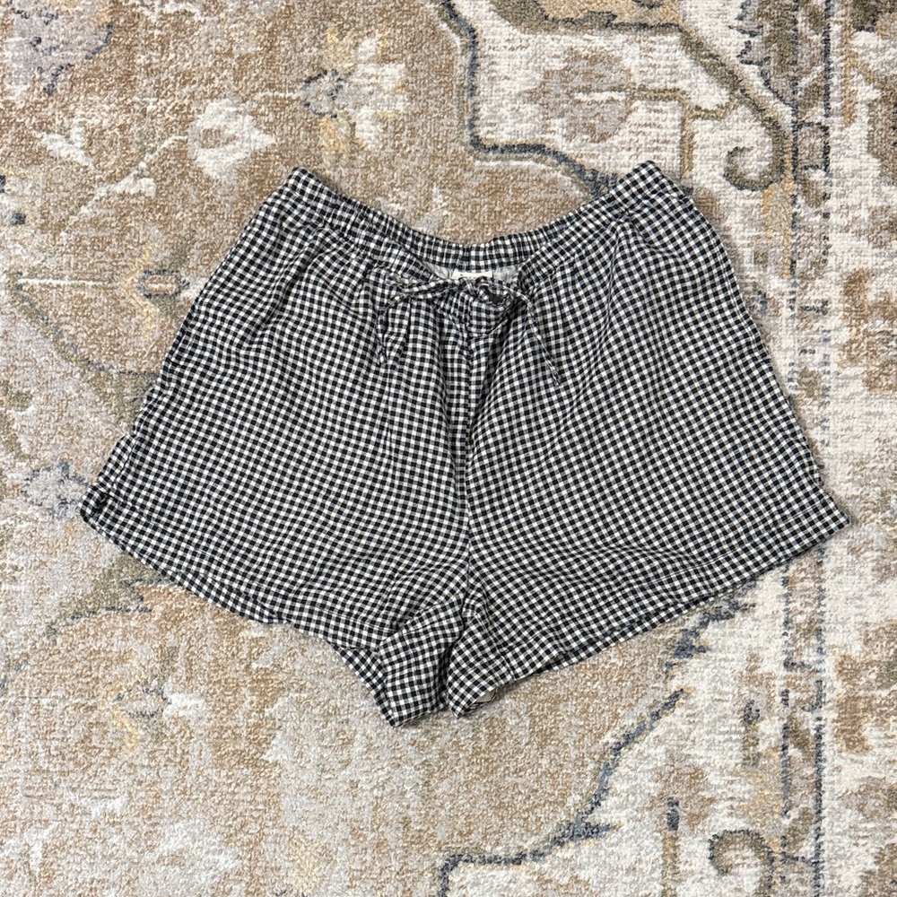 Checked linen shorts